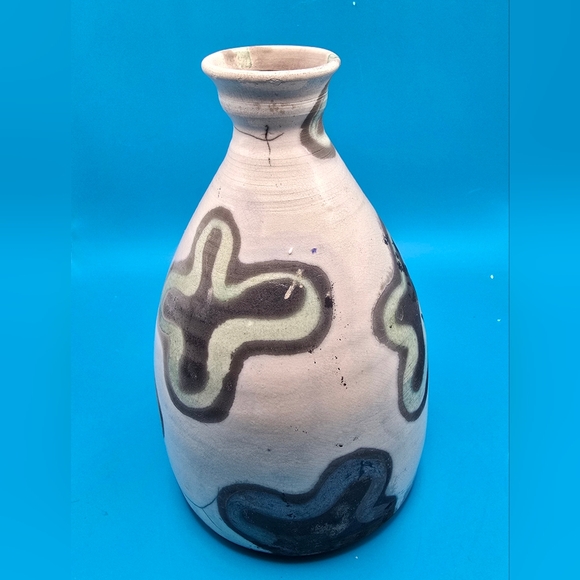Ceramic Vase with Abstract Patterns By R. Aicher - Picture 4 of 11